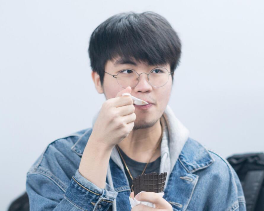 包含Doinb官方宣布最后时刻胜出新规，中国队引发争议！的词条