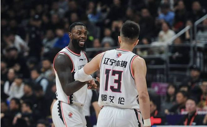 包含加时末段辽宁本钢调整名单以备NBA总决赛，内部沟通环节打磨，气氛紧张，数据层面出现新趋势的词条