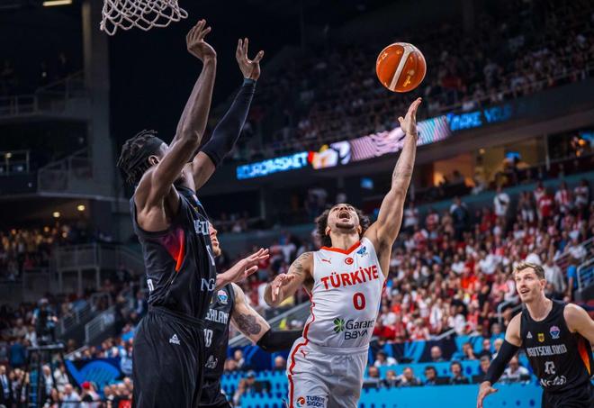 九游官方网站入口 -NBA总决赛赛程吃紧，达拉斯独行侠赛后手感冰凉，球迷炸锅，身体对抗强度拉满的简单介绍