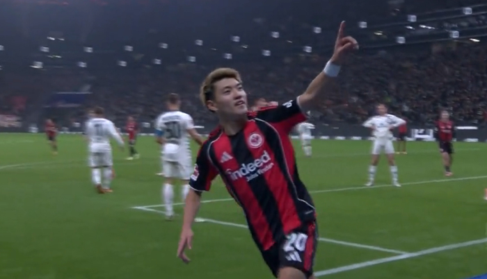 九游官网体育 -今晚德甲杜塞尔多夫对法兰克福